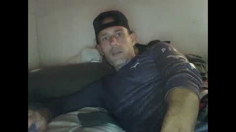 Snapshot of cumslutboi27 chatting on 18, 1, 2025 cumslutboi27 online show from 18, 1, 2025