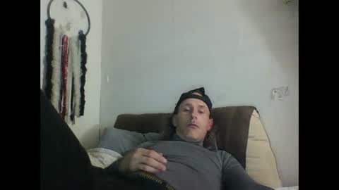Snapshot of cumslutboi27 chatting on 22, 1, 2025 cumslutboi27 online show from 22, 1, 2025