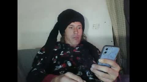 Snapshot of cumslutboi27 chatting on 24, 1, 2025 cumslutboi27 online show from 24, 1, 2025