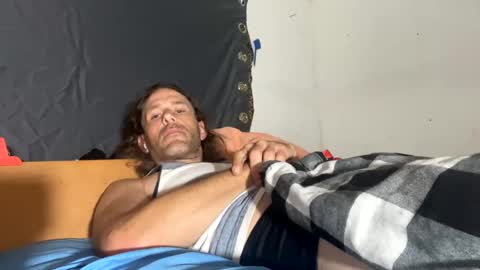 Snapshot of cumslutboi27 chatting on 16, 2, 2025 cumslutboi27 online show from 16, 2, 2025