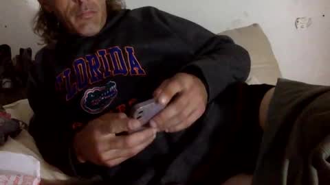 Snapshot of cumslutboi27 chatting on 8, 3, 2025 cumslutboi27 online show from 8, 3, 2025