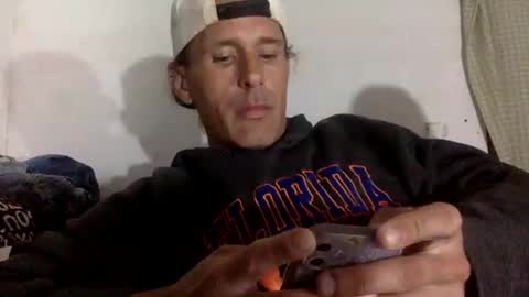 Snapshot of cumslutboi27 chatting on 11, 3, 2025 cumslutboi27 online show from 11, 3, 2025