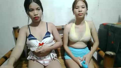 cumwhore4uxox online show from 29, 4, 2026