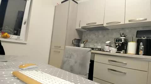 maria  alex online show from 12, 9, 2025