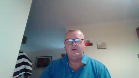 curiousax77 online show from 23, 12, 2024