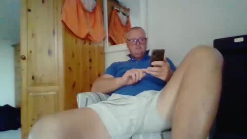 curiousax77 online show from 7, 10, 2025