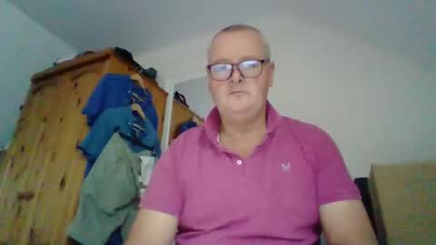 curiousax77 online show from 20, 10, 2025