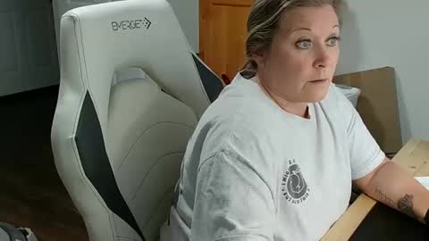 curious couple online show from 6, 2, 2025