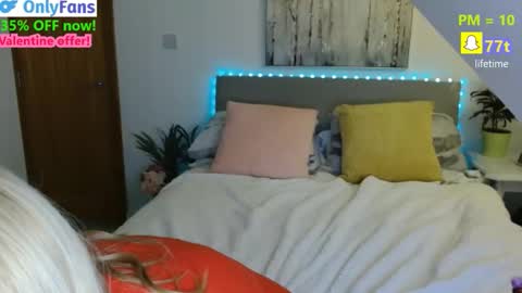 FREE Instagram dancingneighbour online show from 15, 2, 2026