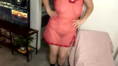 curliegirlee online show from 7, 4, 2026