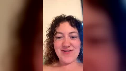 Snapshot of curliegirlee chatting on 15, 6, 2026 curliegirlee online show from 15, 6, 2026