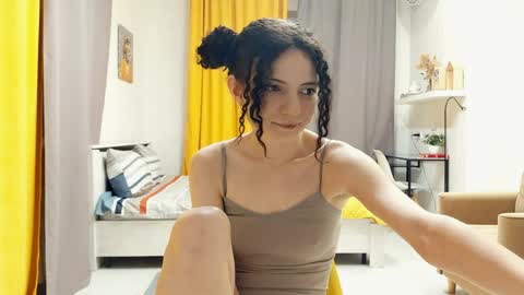 Snapshot of curlixiee chatting on 8, 6, 2026 Kira online show from 8, 6, 2026
