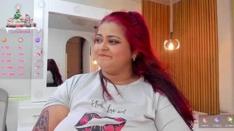 Snapshot of curvy_beauty_ chatting on 15, 12, 2024 Hanna online show from 15, 12, 2024