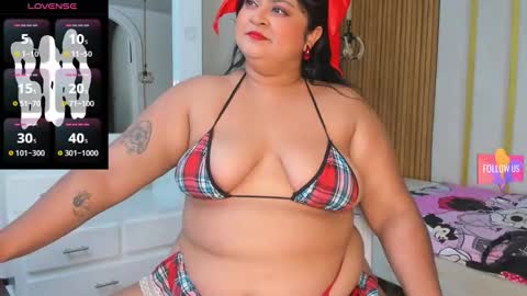 Snapshot of curvy_beauty_ chatting on 23, 10, 2025 Hanna online show from 23, 10, 2025