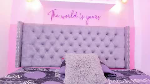 curvy_bigass18 online show from 4, 2, 2026