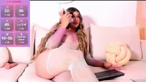 Snapshot of curvy_emmy chatting on 14, 7, 2026 Ammy Sanchez IG Sanchezamy96 online show from 14, 7, 2026