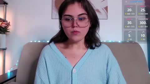 Snapshot of curvy_janie chatting on 11, 4, 2026 Jane online show from 11, 4, 2026