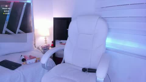 Snapshot of curvy_samattha chatting on 28, 4, 2026 Samanttha online show from 28, 4, 2026