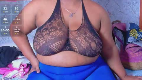 Snapshot of curvyhomebebe chatting on 26, 5, 2026 curvyhomebebe online show from 26, 5, 2026
