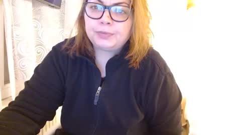 Snapshot of curvymomylore chatting on 16, 1, 2025 Lore online show from 16, 1, 2025