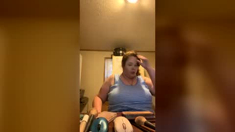 Snapshot of curvyplayday chatting on 25, 6, 2026 dahlia -kim online show from 25, 6, 2026