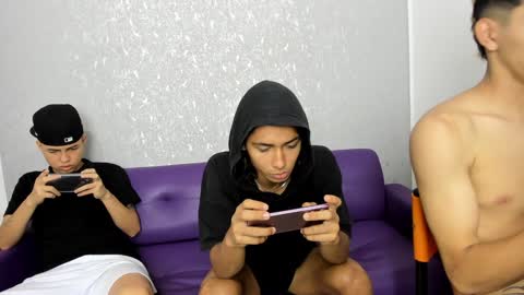 Snapshot of cute_boys18 chatting on 17, 1, 2025 ARTURO-18 MATIAS-18 NIKOLAY-19 HADES-18 GABO-19 online show from 17, 1, 2025