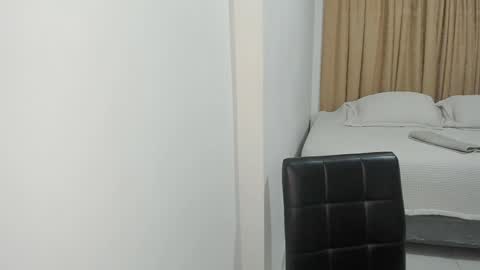 Snapshot of cute_brunett chatting on 10, 1, 2025 Sara online show from 10, 1, 2025