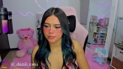 Snapshot of cute_dani__ chatting on 27, 3, 2026 Dani online show from 27, 3, 2026