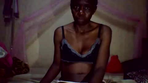 cute_divah4 online show from 13, 10, 2025