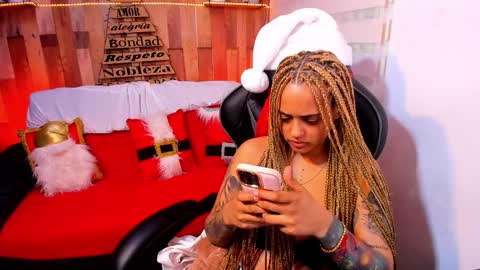    Independent Model online show from 14, 12, 2024