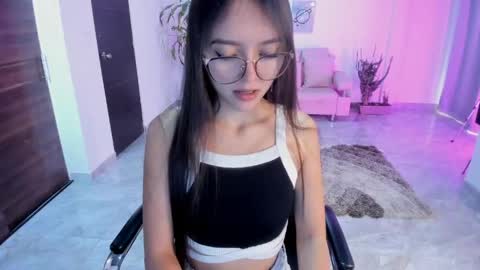 Snapshot of cute_fox_1 chatting on 2, 5, 2026 Bella Fox online show from 2, 5, 2026