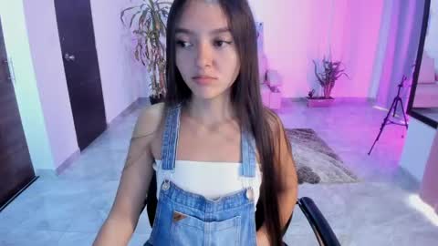 Snapshot of cute_fox_1 chatting on 30, 5, 2026 Bella Fox online show from 30, 5, 2026