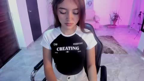Snapshot of cute_fox_1 chatting on 6, 8, 2026 Bella Fox online show from 6, 8, 2026