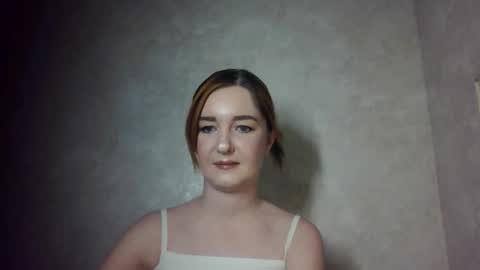 cute_heat online show from 4, 12, 2025