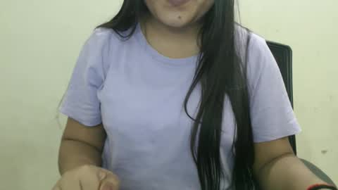 Snapshot of cute_kavya chatting on 5, 10, 2025 cute_kavya online show from 5, 10, 2025