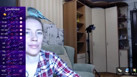 cute_lion_ online show from 4, 1, 2025