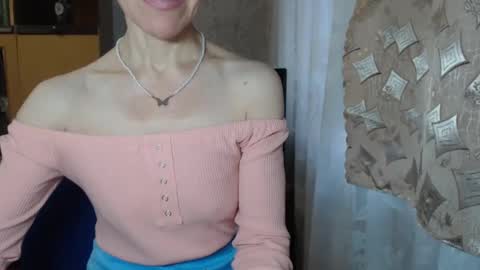 cute_lion_ online show from 1, 2, 2025