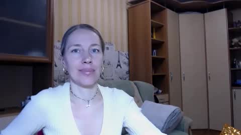 cute_lion_ online show from 17, 3, 2026