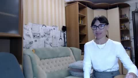 cute_lion_ online show from 15, 6, 2026