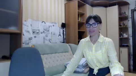 cute_lion_ online show from 28, 6, 2026