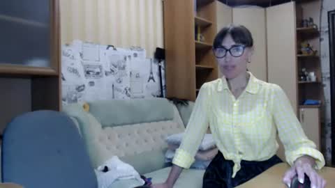 cute_lion_ online show from 12, 7, 2026