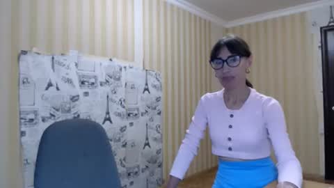cute_lion_ online show from 1, 8, 2026
