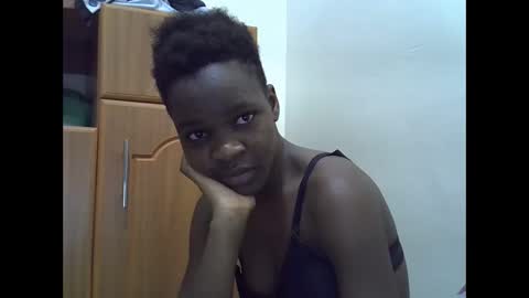 Snapshot of cute_marion chatting on 5, 2, 2025 cute_marion online show from 5, 2, 2025