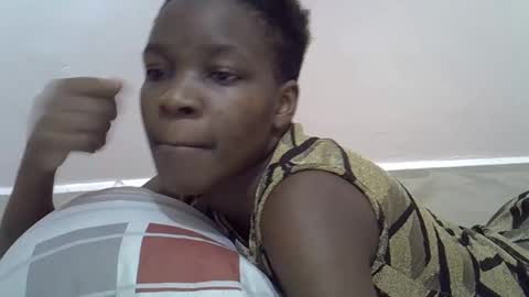 Snapshot of cute_marion chatting on 14, 2, 2025 cute_marion online show from 14, 2, 2025