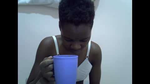 Snapshot of cute_marion chatting on 14, 2, 2025 cute_marion online show from 14, 2, 2025