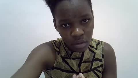Snapshot of cute_marion chatting on 21, 2, 2025 cute_marion online show from 21, 2, 2025