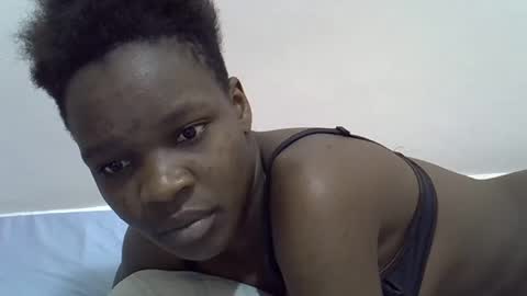 Snapshot of cute_marion chatting on 22, 2, 2025 cute_marion online show from 22, 2, 2025