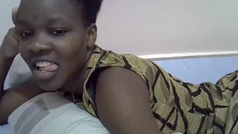 Snapshot of cute_marion chatting on 25, 2, 2025 cute_marion online show from 25, 2, 2025