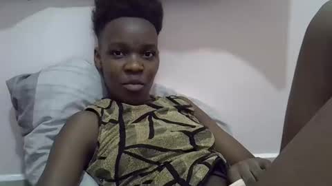 Snapshot of cute_marion chatting on 28, 2, 2025 cute_marion online show from 28, 2, 2025