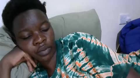 Snapshot of cute_marion chatting on 14, 10, 2025 cute_marion online show from 14, 10, 2025